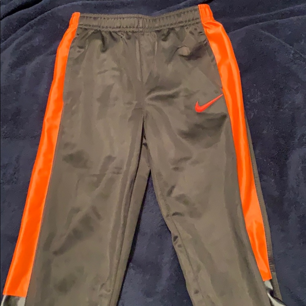 Boys Nike sweatpants